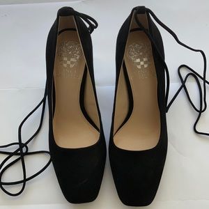 Vince Camuto women’s shoes- size 6M